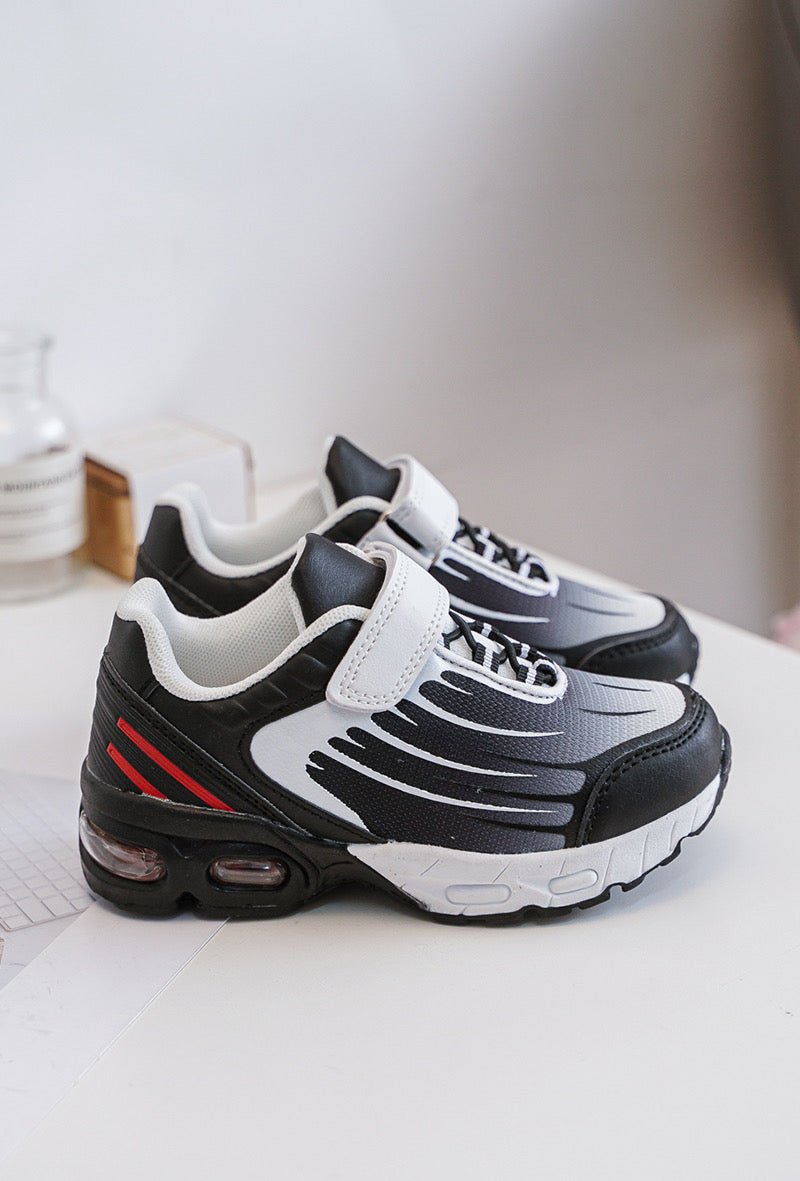 Baskets garçon noires et blanches à scratch – Chaussures enfant sport légères et confortables - MiniWalks