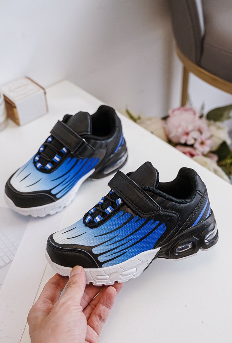 Baskets garçon noires et blanches à scratch – Chaussures enfant sport légères et confortables - MiniWalks