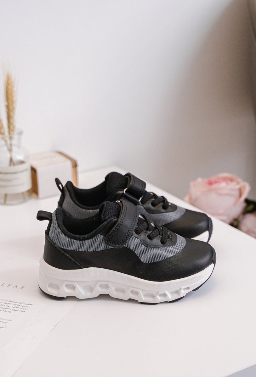 Baskets garçon noires et grises à scratch – Chaussures enfant sport légères et respirantes - MiniWalks