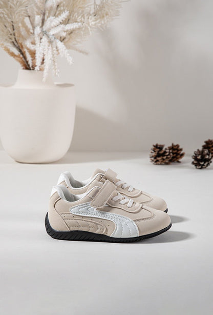 Baskets enfant beige et blanches à scratch – Chaussures garçon ou fille légères et confortables - MiniWalks