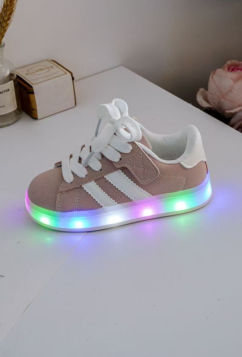 Baskets enfant lumineuses à scratch – Chaussures fille ou garçon avec semelle LED rechargeables - MiniWalks