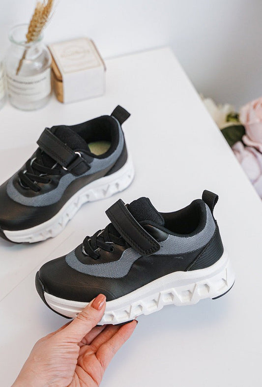 Baskets garçon noires et grises à scratch – Chaussures enfant sport légères et respirantes - MiniWalks