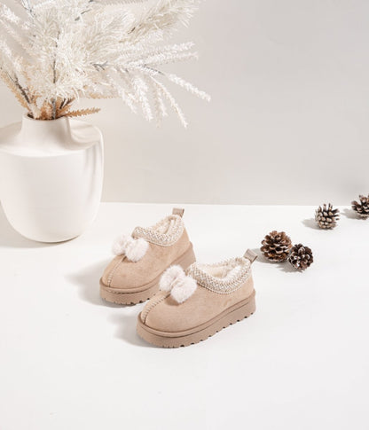 Chaussures enfant fourrées avec pompons – Douces, chaudes et irrésistiblement mignonnes - MiniWalks