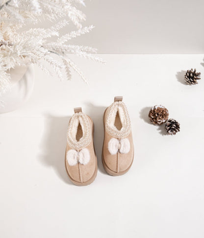 Chaussures enfant fourrées avec pompons – Douces, chaudes et irrésistiblement mignonnes - MiniWalks